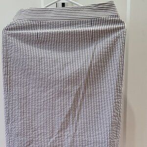 Banana Republic pin stripes pencil skirt